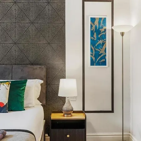 Сasa de vacaciones 3 Bedroom Townhouse On Harrogate's Famous Stray Harrogate