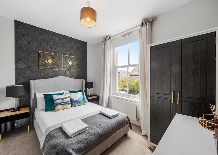 3 Bedroom Townhouse On Harrogate's Famous Stray Semesterbostad Harrogate
